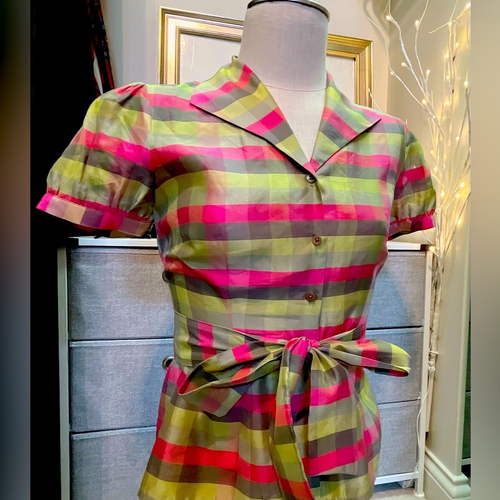 Kate Hill Plaid Silk Women’s Short-Sleeve Blouse 👚